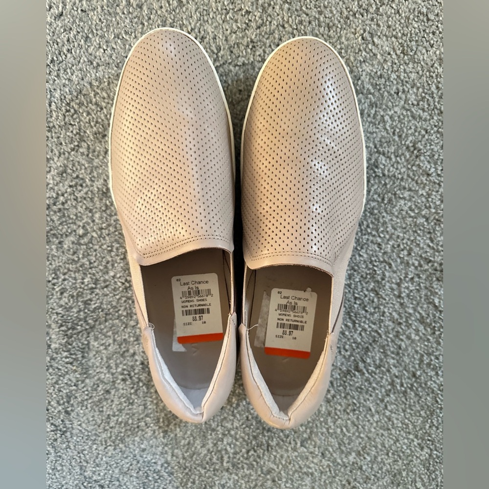 La Chance Women Perforated Slip-On in Light Pink